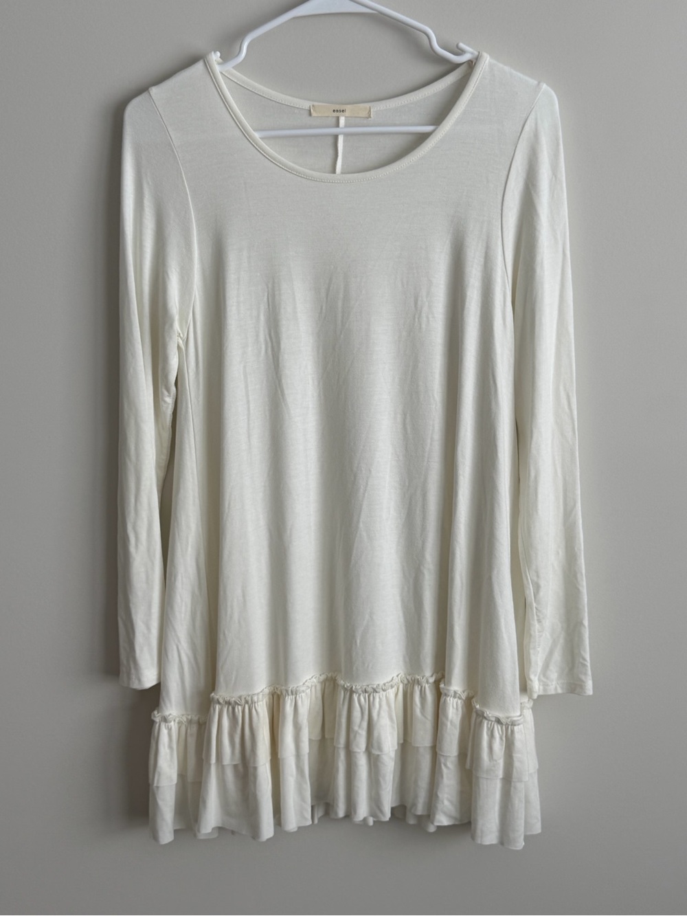 Easel Cream Ruffle Hem Tunic Top Long Sleeve Scoop Neck Boho Size Small